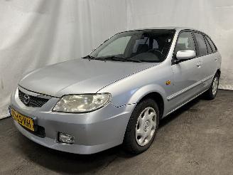 Mazda 323 323 Fastbreak (BJ14) Hatchback 1.6 16V (ZM) [72kW]  (01-2001/09-2003) picture 3