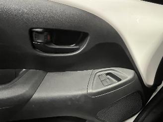 Citroën C1 C1 Hatchback 1.0 Vti 68 12V (1KR-FE(CFB)) [51kW]  (04-2014/04-2018) picture 26