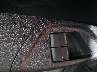 Citroën C1 C1 Hatchback 1.0 Vti 68 12V (1KR-FE(CFB)) [51kW]  (04-2014/04-2018) picture 14