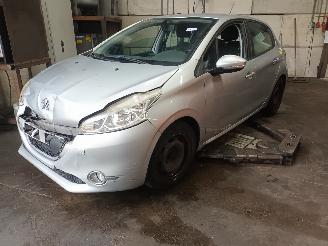 Vrakbiler auto Peugeot 208 208 I (CA/CC/CK/CL) Hatchback 1.4 16V (EP3C(8FP)) [70kW]  (03-2012/12-=
2019) 2012/6