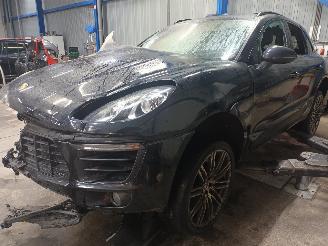 Uttjänta bilar auto Porsche Macan Macan (95B) SUV 3.0 V6 24V S (MCT.MA) [250kW]  (02-2014/09-2018) 2015/12