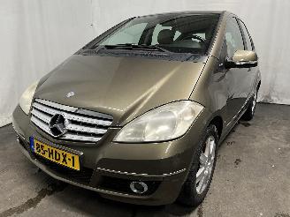skadebil auto Mercedes A-klasse A (W169) Hatchback 1.5 A-150 (M266.920) [70kW]  (09-2004/06-2012) 2008/10