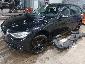 Vrakbiler auto BMW 3-serie 3 serie Touring (F31) Combi 318d 2.0 16V (N47-D20C) [105kW]  (11-2012/=
06-2015) 2013/11