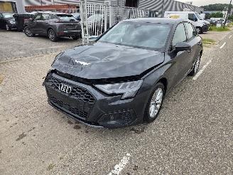 Vaurioauto  passenger cars Audi A3 30 TFSI Automaat 2023/11
