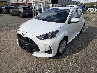 Coche accidentado Toyota Yaris Hybrid 2026/4