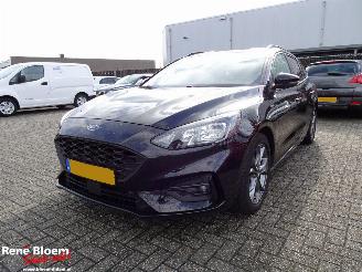 Schadeauto Ford Focus 1.0 EcoBoost ST-Line Business 125pk 2020/4