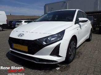 krockskadad bil auto Hyundai I-20 1.0 T-GDI Comfort Smart 101pk Navi 2024/4