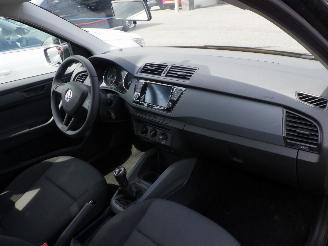 Skoda Fabia 1.0 TSI Sport Business picture 10