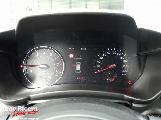 Suzuki Swift 1.2 Select Smart Hybrid picture 13