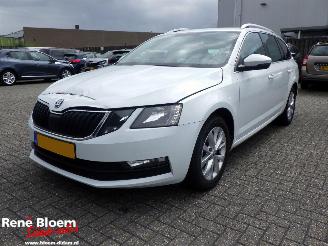 krockskadad bil auto Skoda Octavia 1.0 TSI Greentech Ambition Business DSG-automaat 2019/5