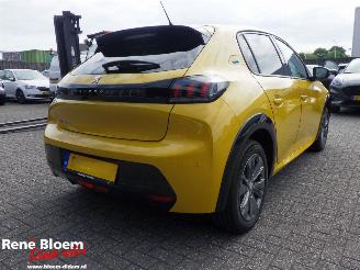 Schadeauto Peugeot e-208 EV Allure 50kWh 136pk Automaat 2023/3