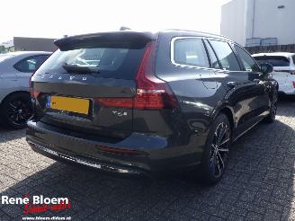 krockskadad bil auto Volvo V-60 2.0 T6 Plug-in-Hybrid Essentiawl Bright AWD 253pk 2025/3