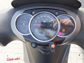 Piaggio Beverly 350 S picture 9