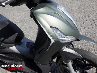 Piaggio Beverly 350 S picture 12