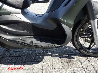 Piaggio Beverly 350 S picture 11