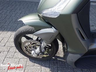 Piaggio Beverly 350 S picture 14