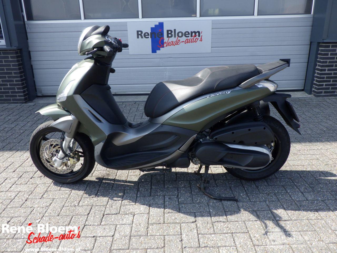 Piaggio Beverly 350 S