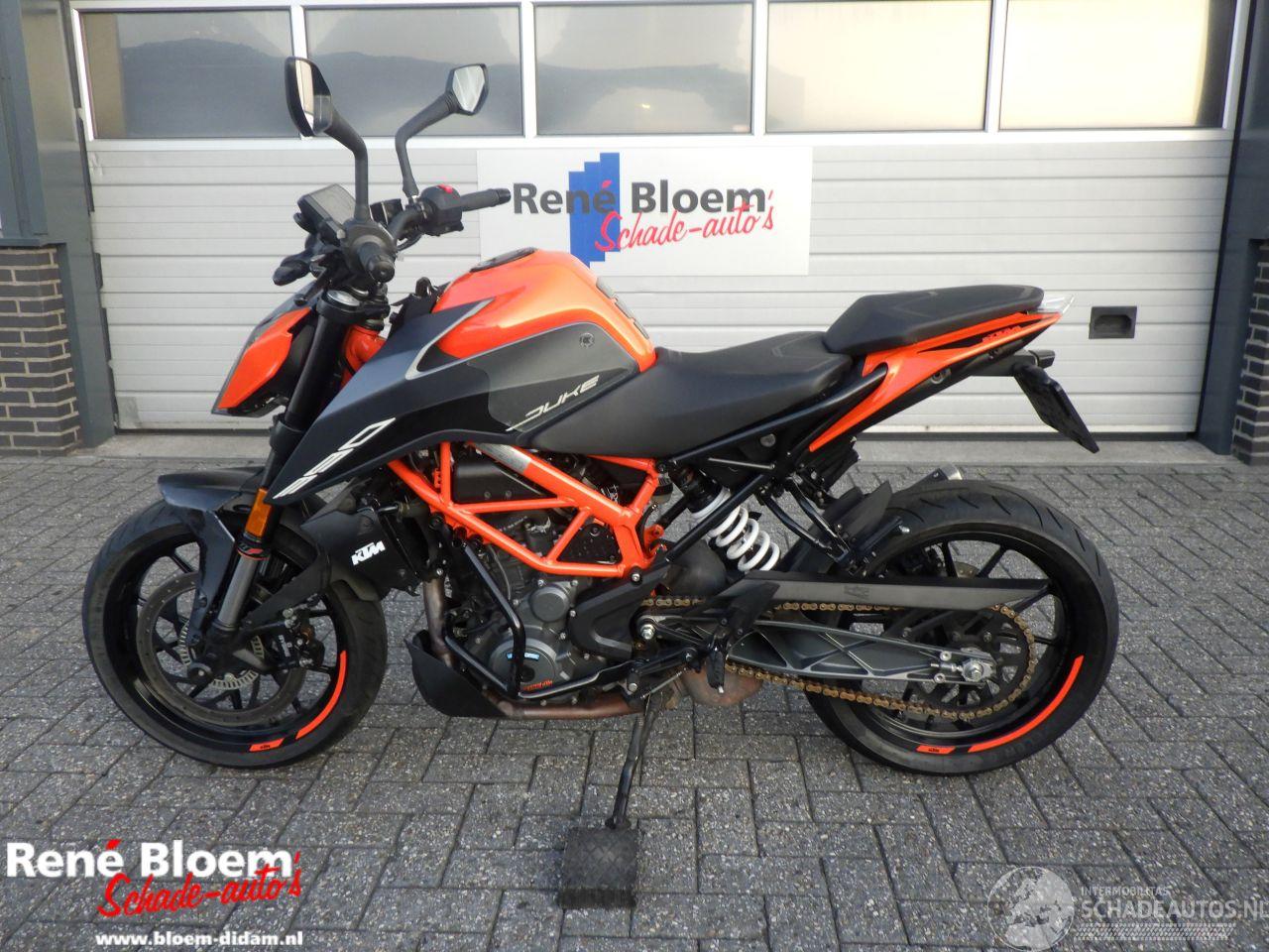 KTM 390 Duke ABS