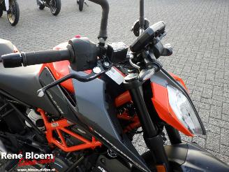 KTM 390 Duke ABS picture 16