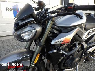 Triumph Street Triple 765 RS picture 9