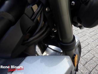 Triumph Street Triple 765 RS picture 21