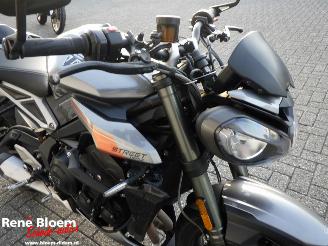 Triumph Street Triple 765 RS picture 20