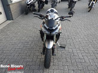 Triumph Street Triple 765 RS picture 8