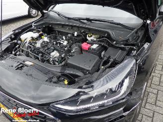 Ford Focus 1.0 EcoBoost Titanium Hybrid picture 19