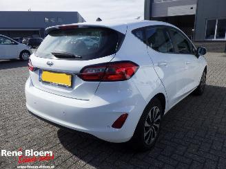 Vaurioauto  passenger cars Ford Fiesta 1.0 Ecoboost Hybrid Titanium Navi 2023/2