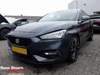 uszkodzony samochody osobowe Seat Leon 1.0 e-TSI Fr Business Intense 110pk 2022/10