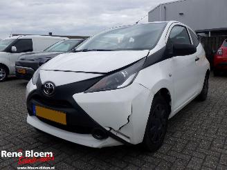 Vaurioauto  passenger cars Toyota Aygo 1.0 VVT-i x 2017/3