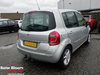 Renault Modus 1.6-16V Night & Day 111pk Automaat picture 1