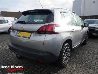 skadebil auto Peugeot 2008 1.2 PureTech Active Airco 5drs 2017/10