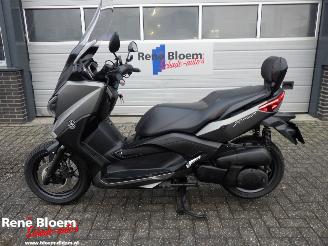 uszkodzony motocykle Yamaha XMAX 250  2016/3
