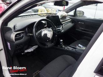 Toyota C-HR 1.8 Hybrid Style Automaat picture 13
