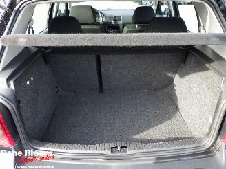 Volkswagen Golf 2.3 V5 HighLine 5drs 170pk picture 15