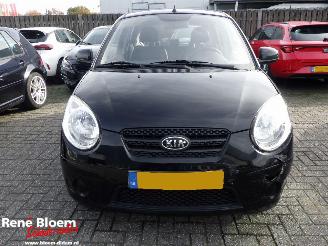 Kia Picanto 1.0 x-pect 5drs picture 6