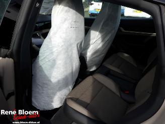 Porsche Taycan 93kWh Full Option 280kw Bose Sound picture 15