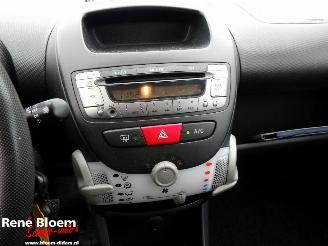 Peugeot 107 1.0 Active 5drs Airco picture 15
