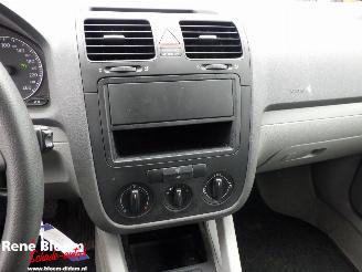 Volkswagen Golf 1.6 FSI Trendline picture 13