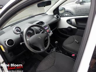 Peugeot 107 1.0 Active Airco picture 10