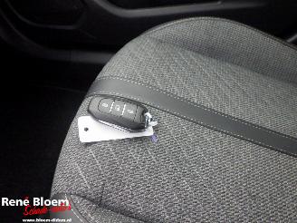 Peugeot e-2008 EV Allure 54kwh 156pk picture 18