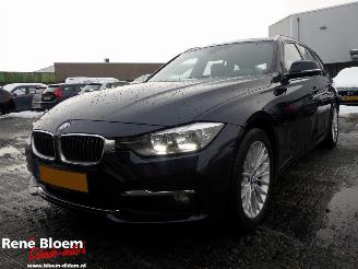 skadebil auto BMW 3-serie 318i High Executive Touring Navi 2017/6