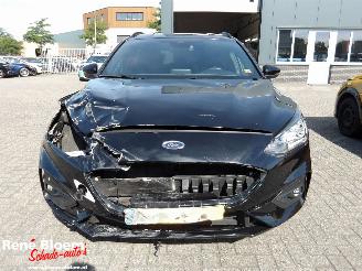 Ford Focus 1.0 EcoBoost Hybrid ST-Line X Business picture 3