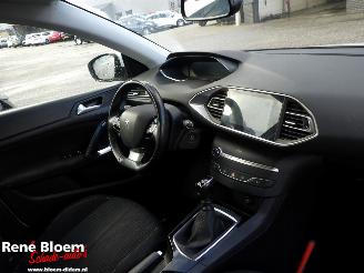 Peugeot 308 1.2 Puretech Blue Active Clima 5drs picture 8