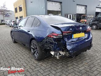 BMW 5-serie 520i M-pakket Full Option 190pk picture 2