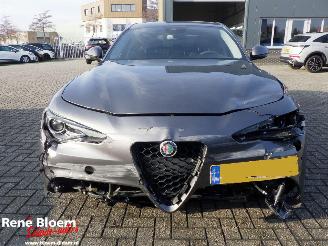 Alfa Romeo Giulia 2.0 T AWD Veloce Q4 picture 3