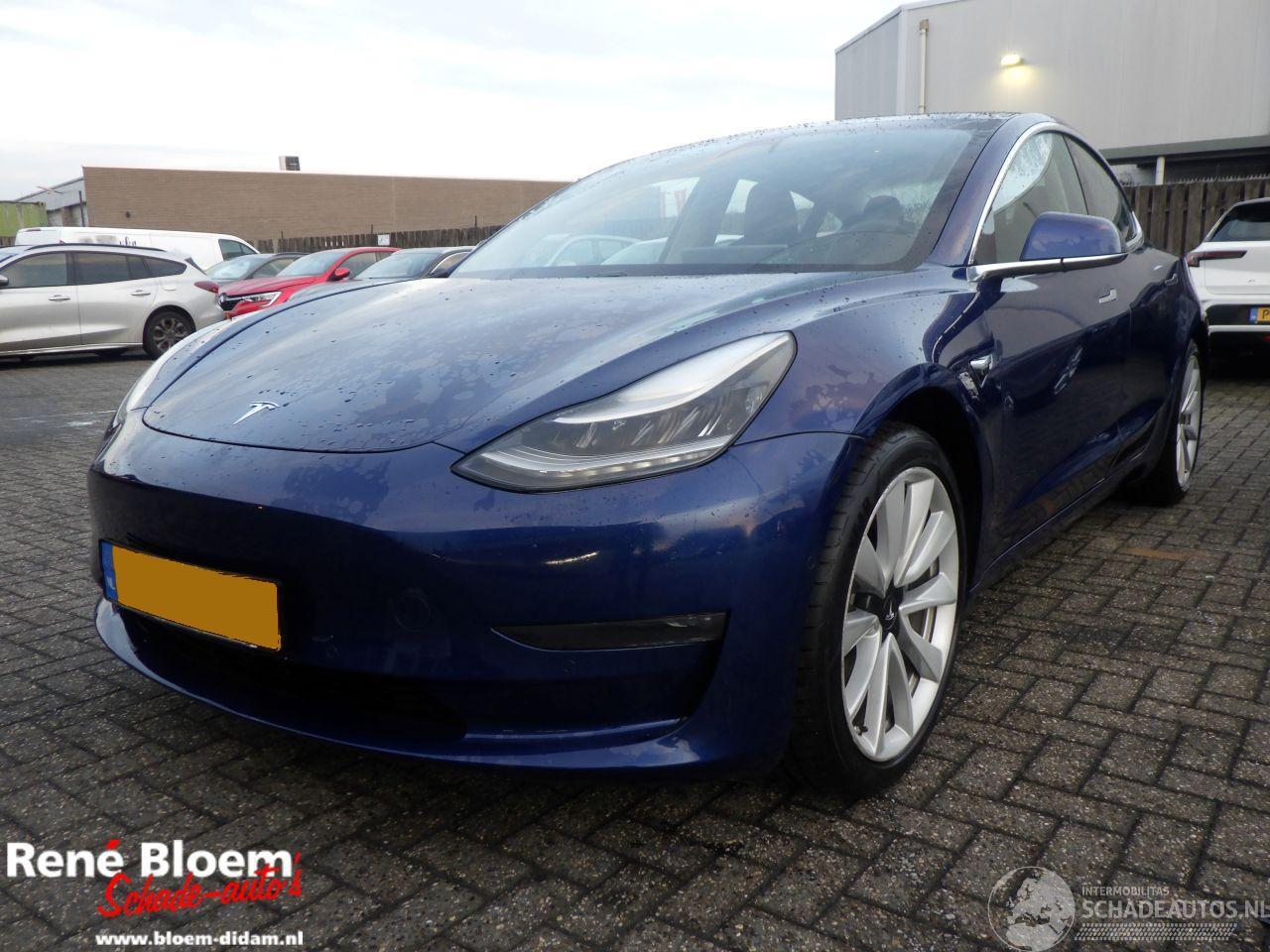 Tesla Model 3 Long Range AWD 75kwh Autopilot