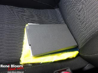 Opel Corsa 1.2 Editoin 5drs Navi picture 18