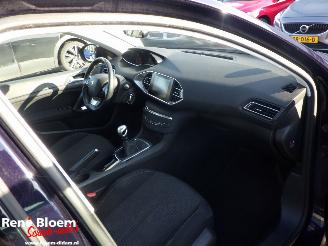 Peugeot 308 SW 1.6 BlueHDI Blue Lease Executive picture 11